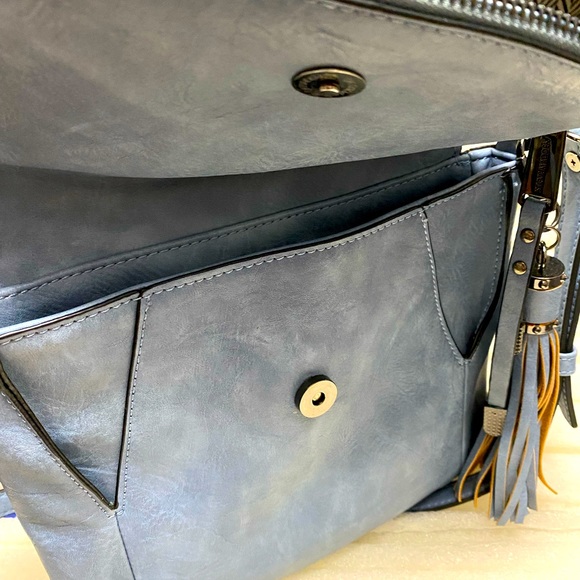 Steve Madden crossbody bag - Picture 3 of 6